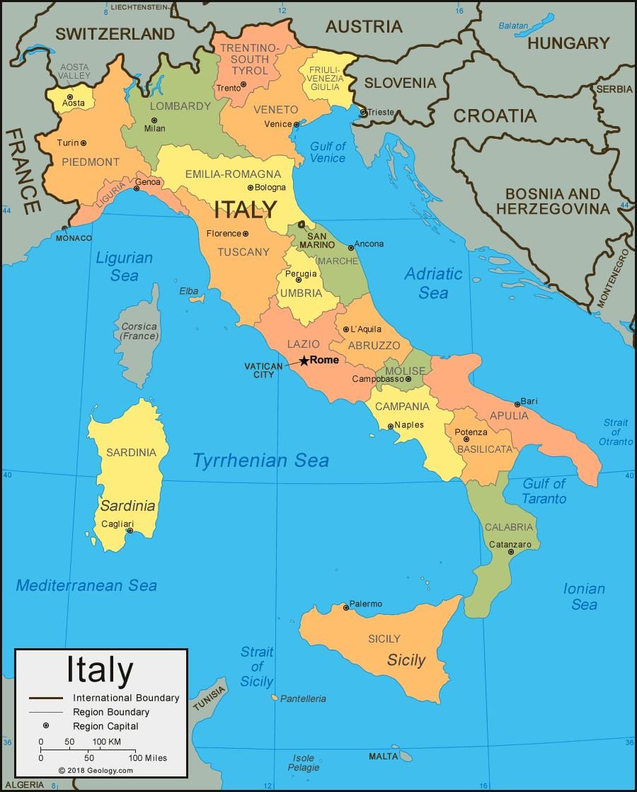 地図のイタリア沿岸